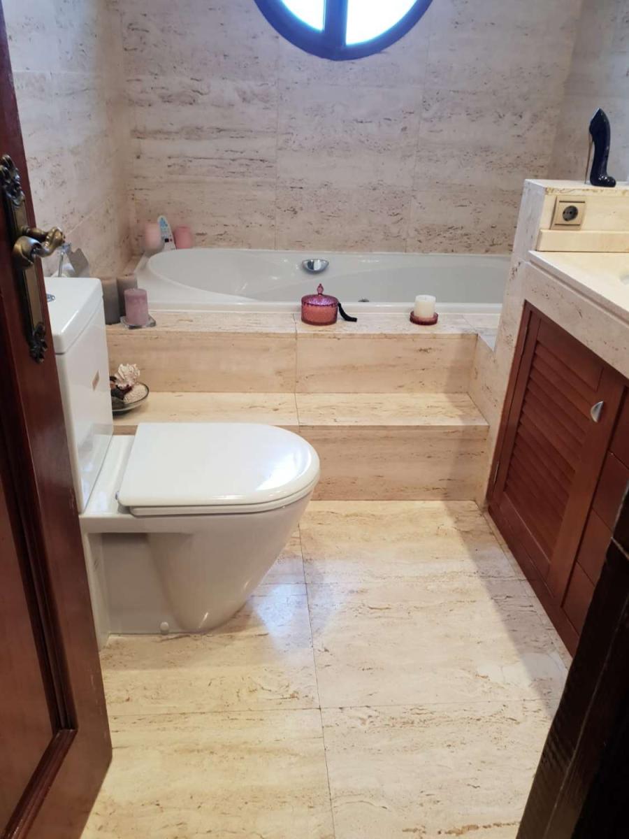 Villa for Sale in Alhaurín de la Torre