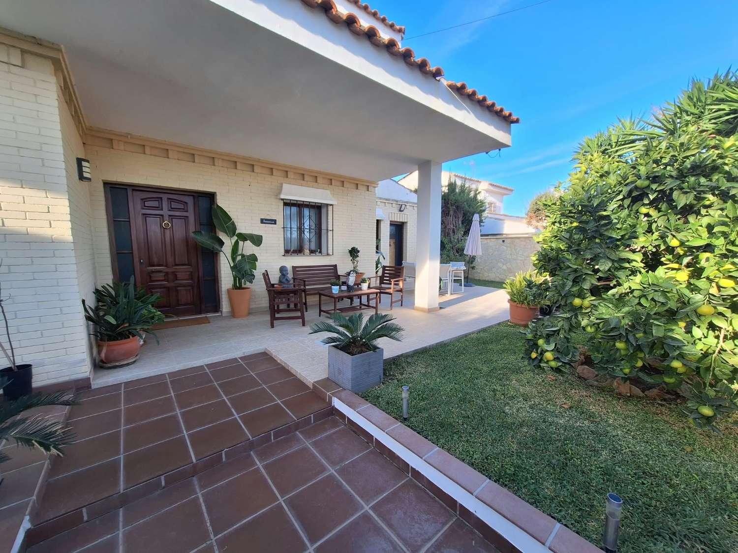 Villa for Sale in Alhaurín de la Torre