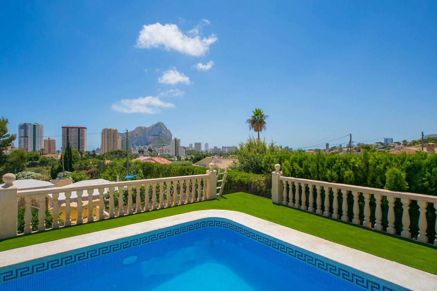 Chalet for Sale in Calpe