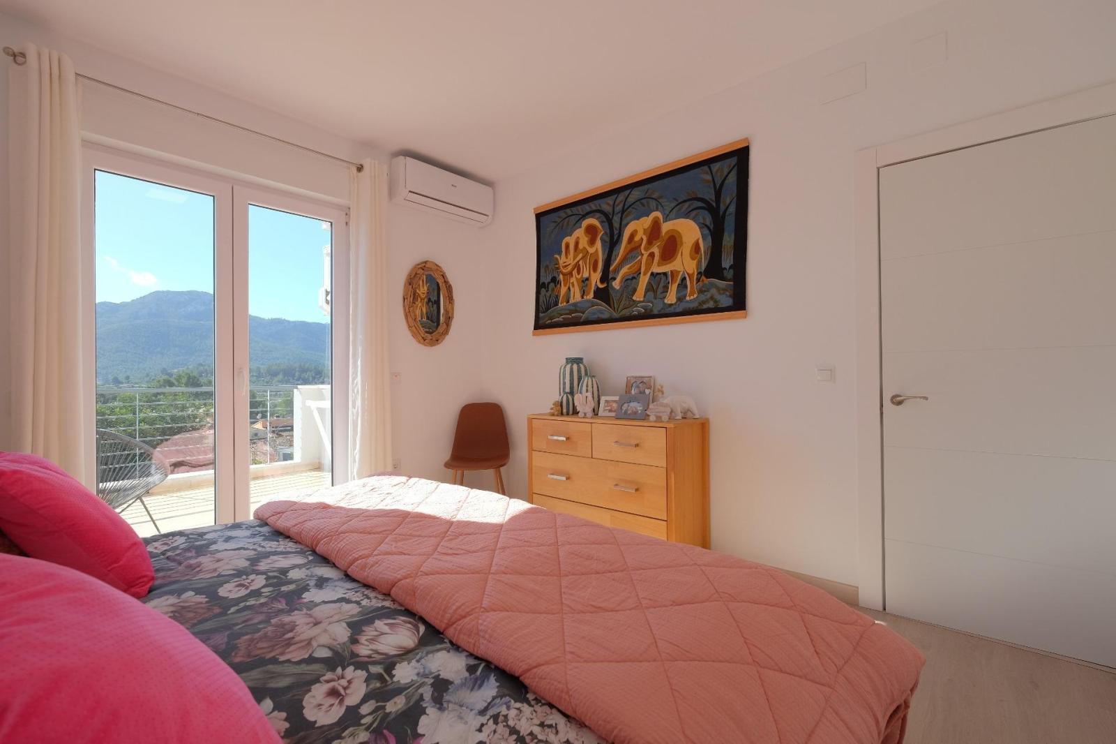 Chalet for Sale in Alcalalí