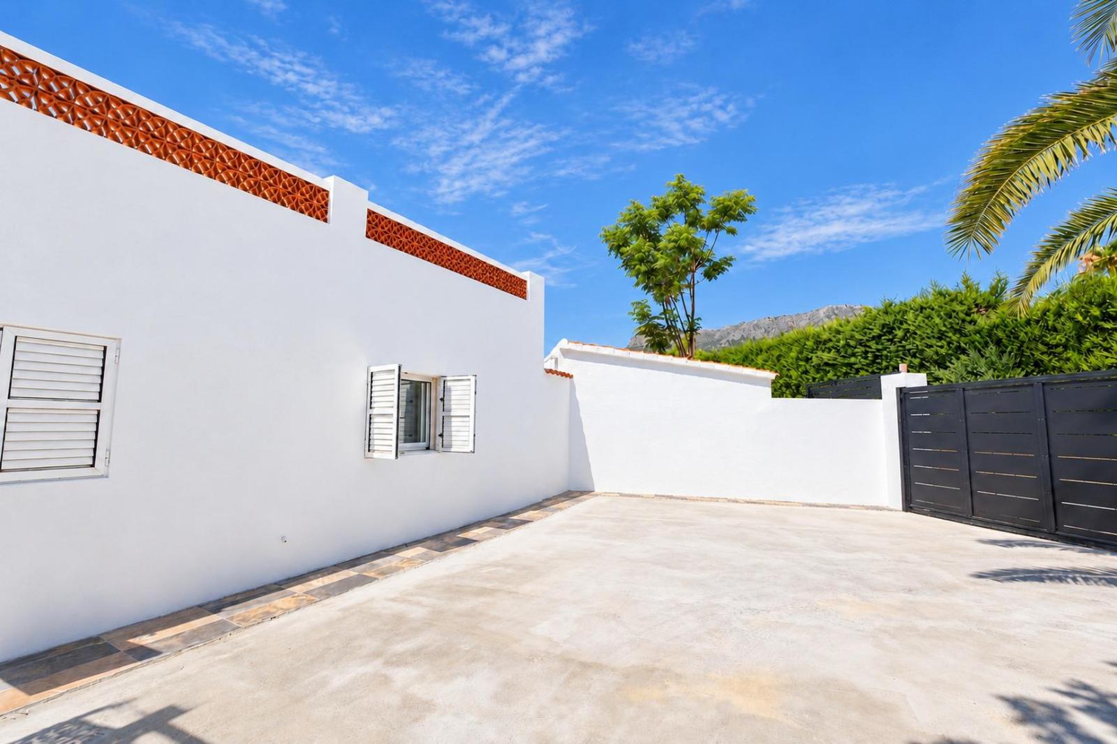 Chalet for Sale in Calpe