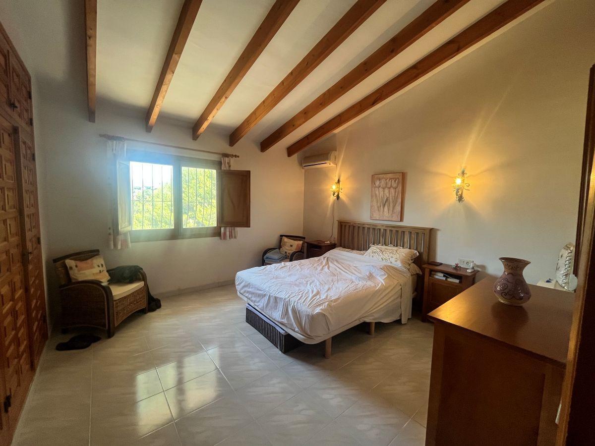 Chalet for Sale in Calpe