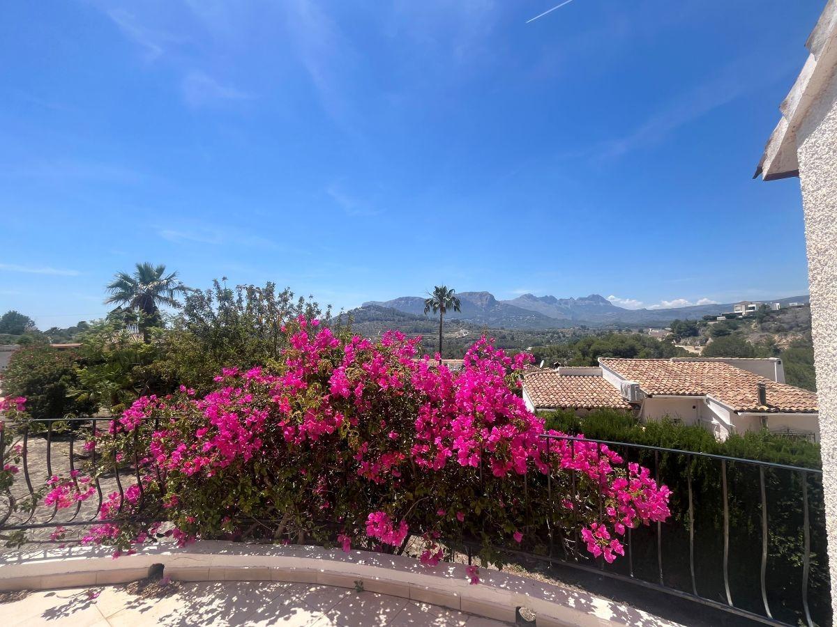 Chalet for Sale in Calpe