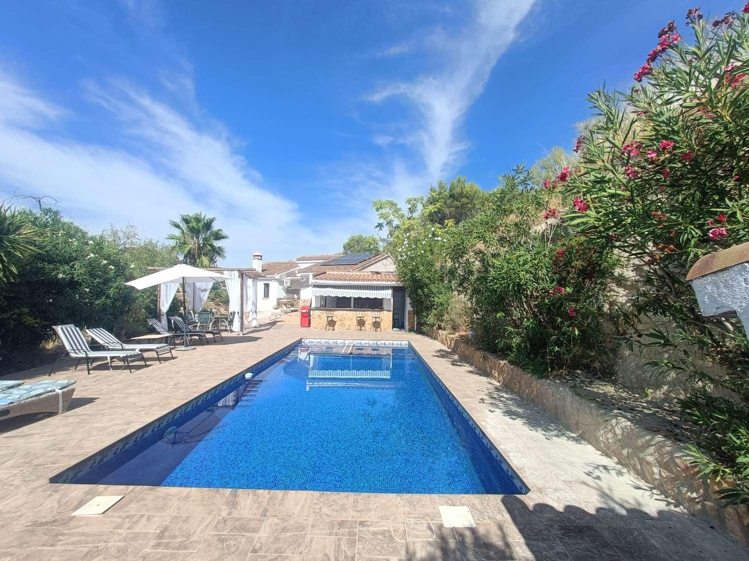 House for Sale in Montefrío