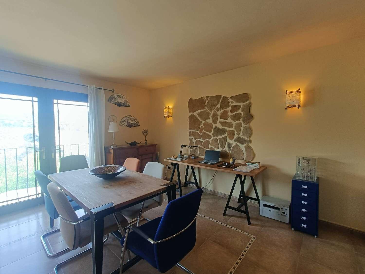 House for Sale in Montefrío