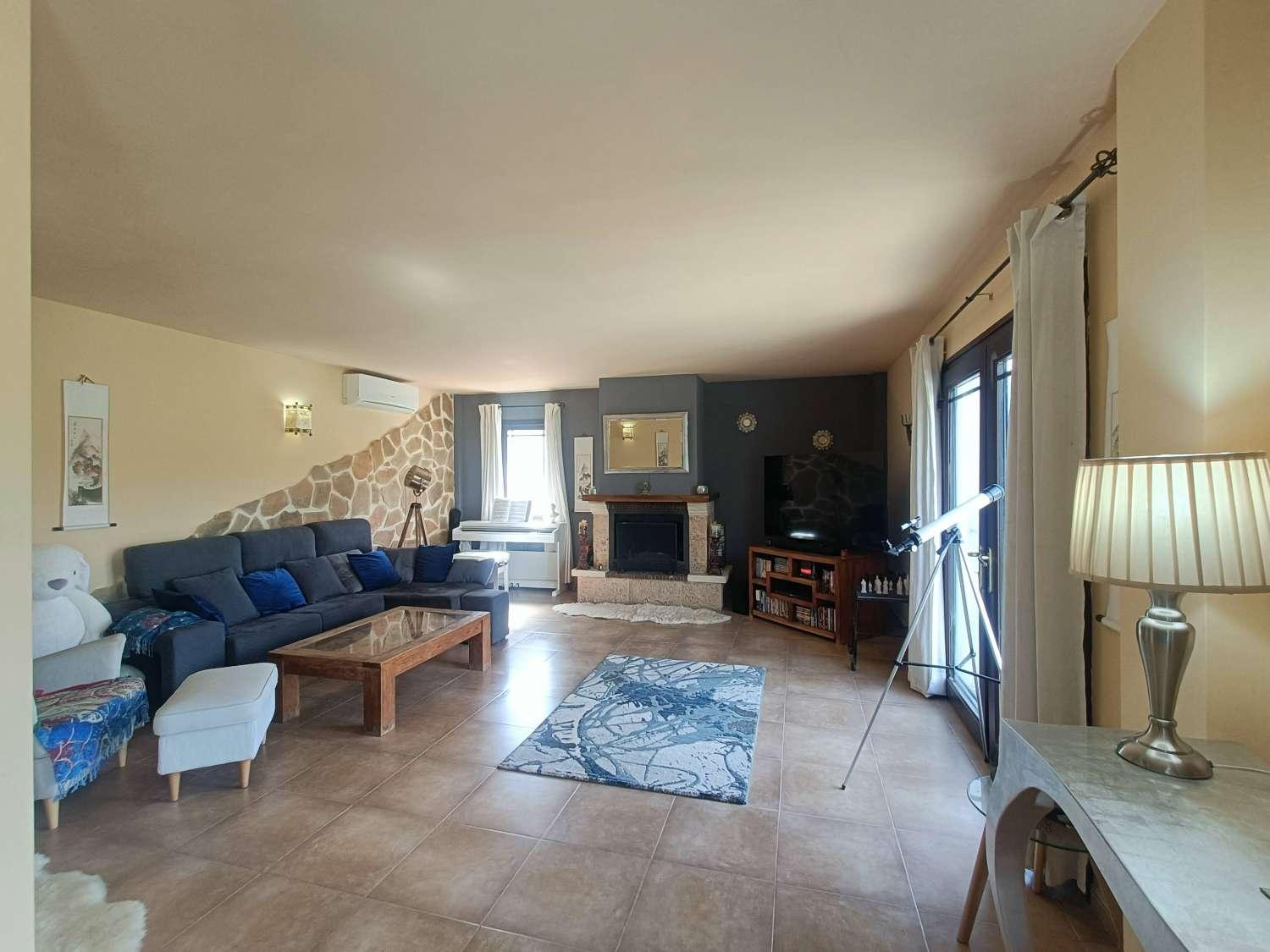 House for Sale in Montefrío