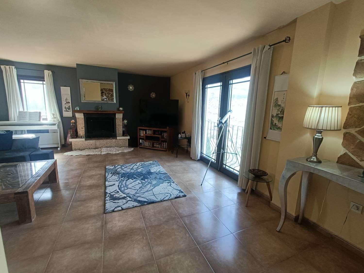 House for Sale in Montefrío