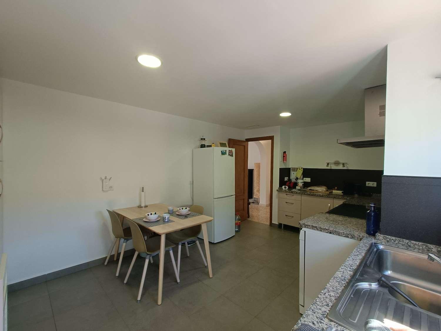 House for Sale in Algarinejo