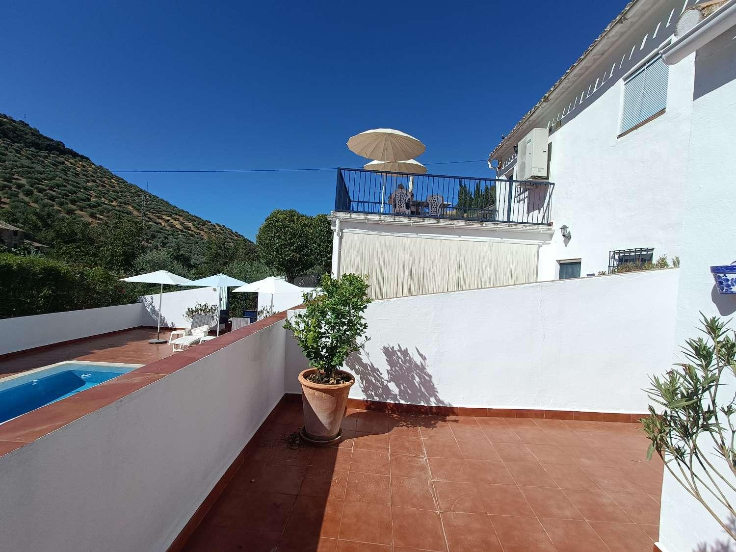 House for Sale in Algarinejo