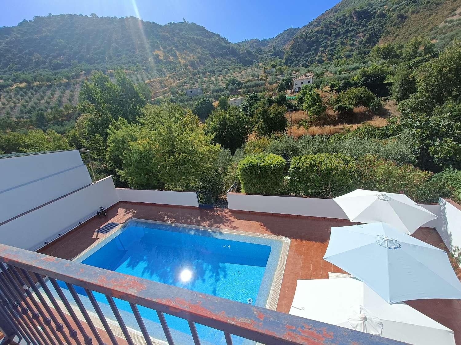 House for Sale in Algarinejo