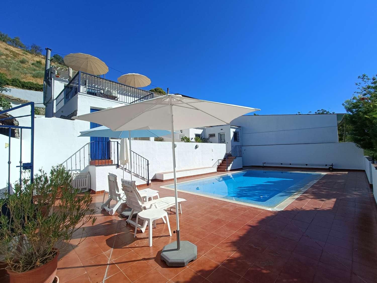 House for Sale in Algarinejo
