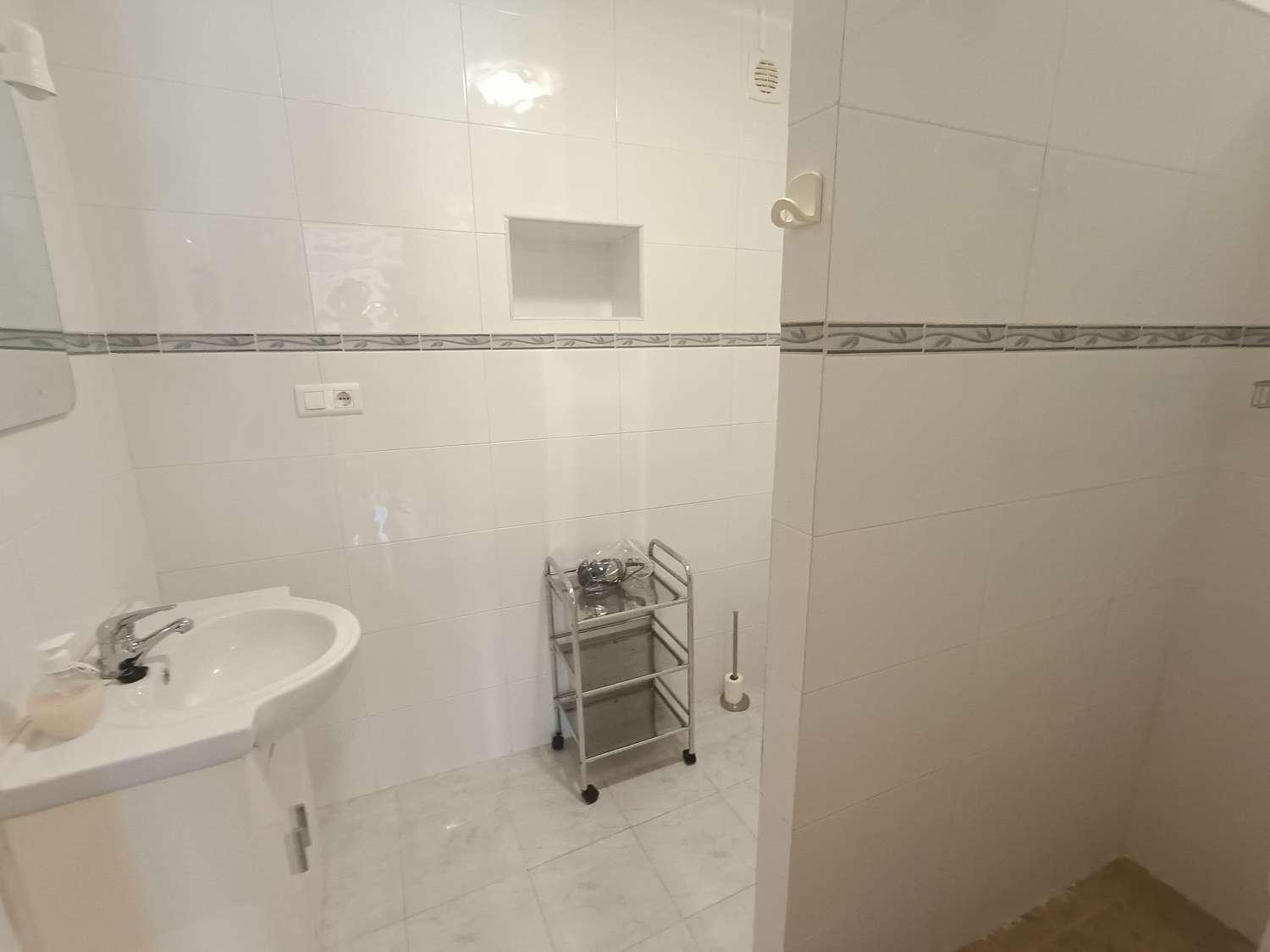 House for Sale in Algarinejo