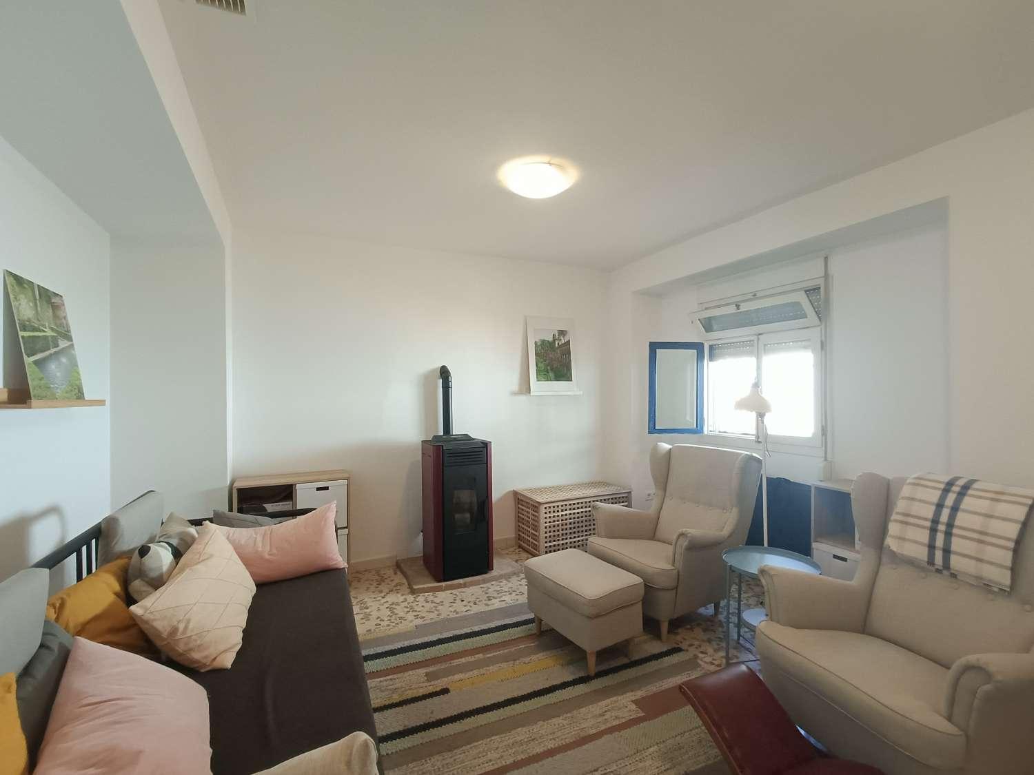 House for Sale in Algarinejo