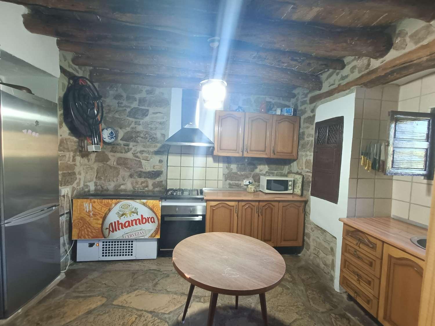 House for Sale in Montefrío