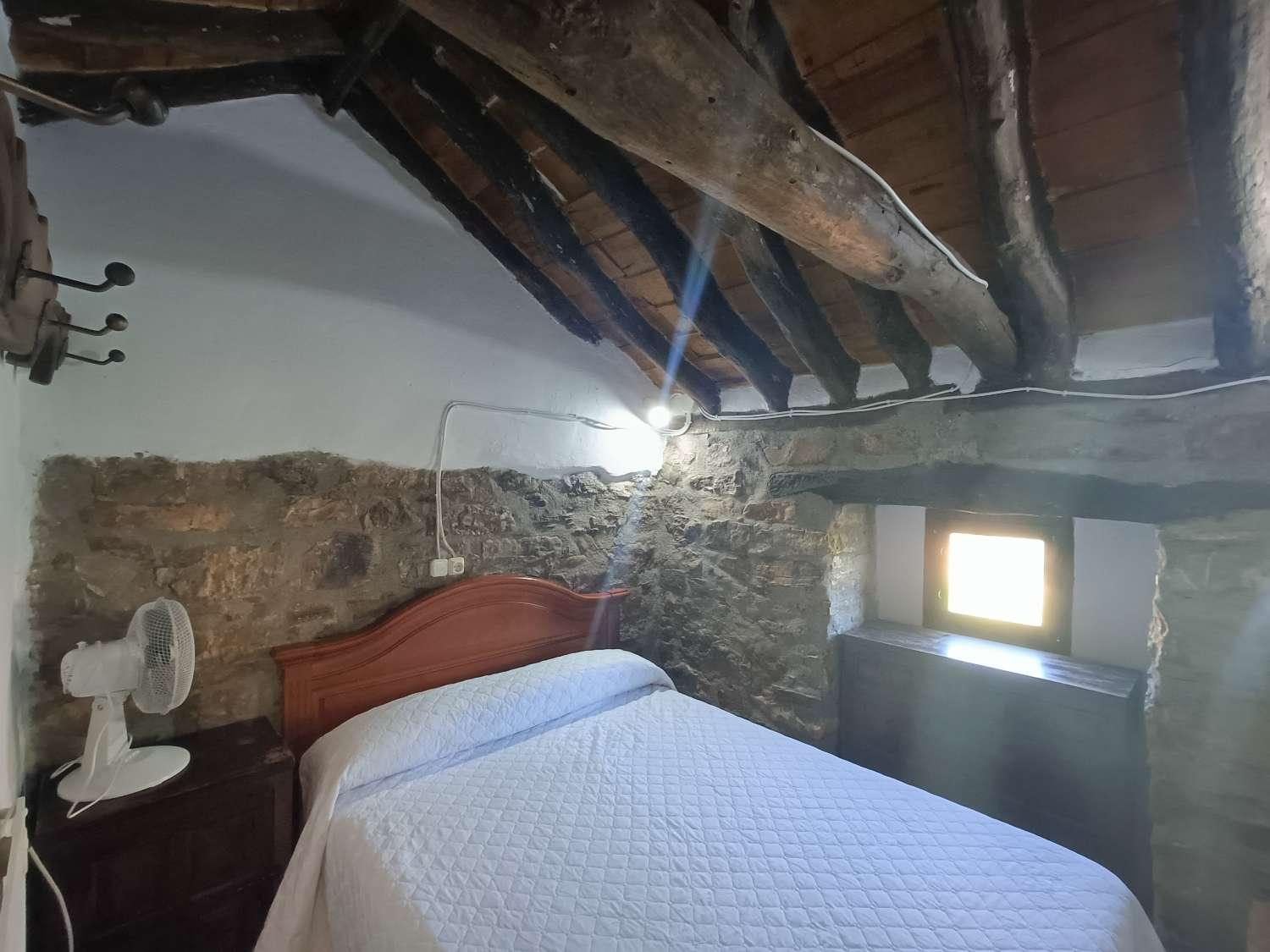 House for Sale in Montefrío