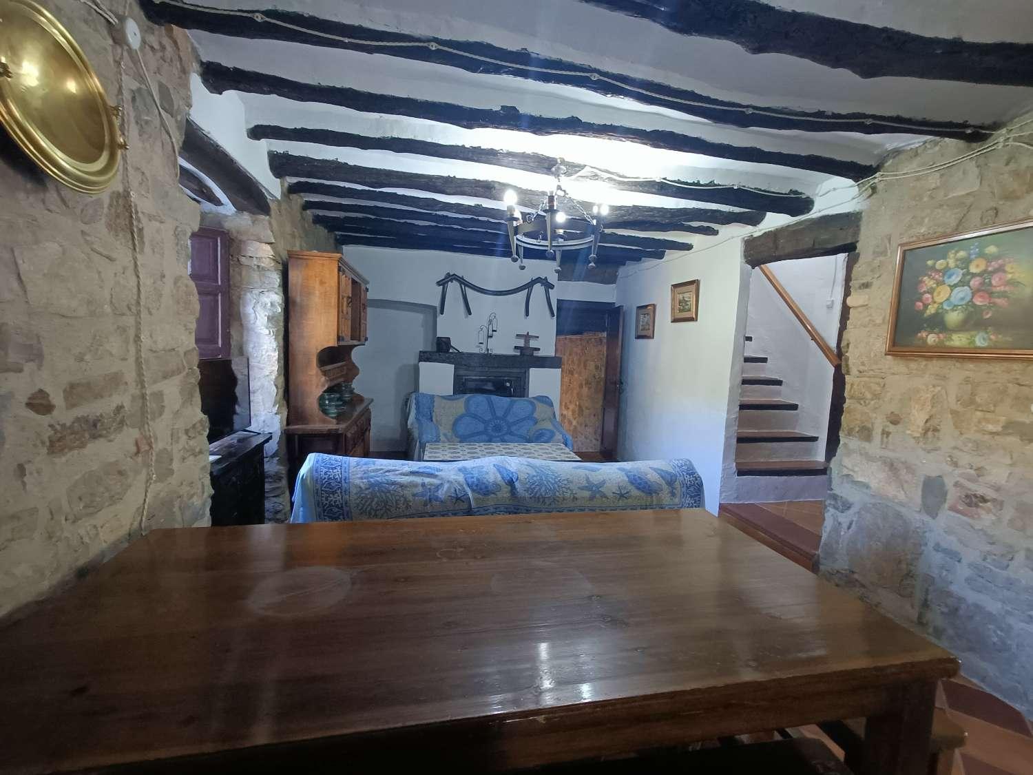House for Sale in Montefrío