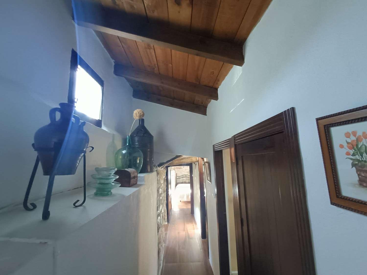 House for Sale in Montefrío
