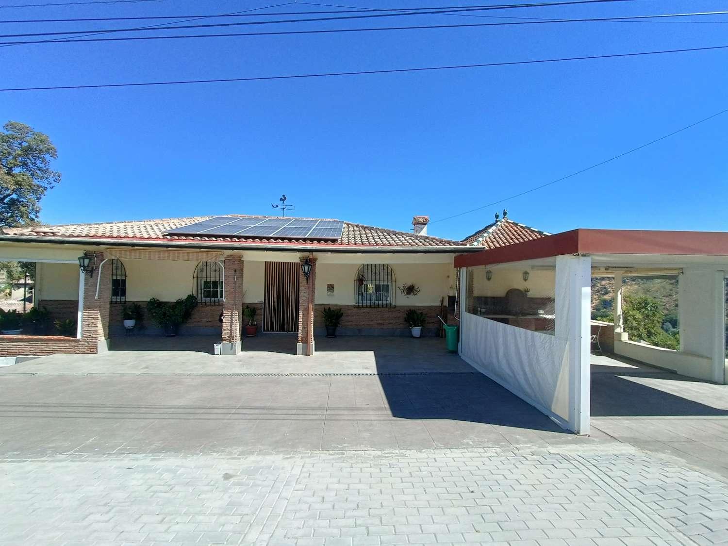 House for Sale in Loja