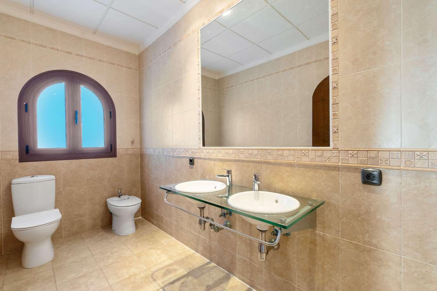Villa en Venta en Orihuela