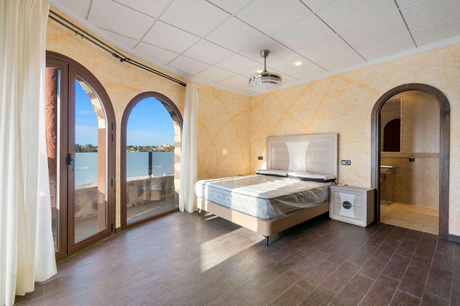 Villa en Venta en Orihuela