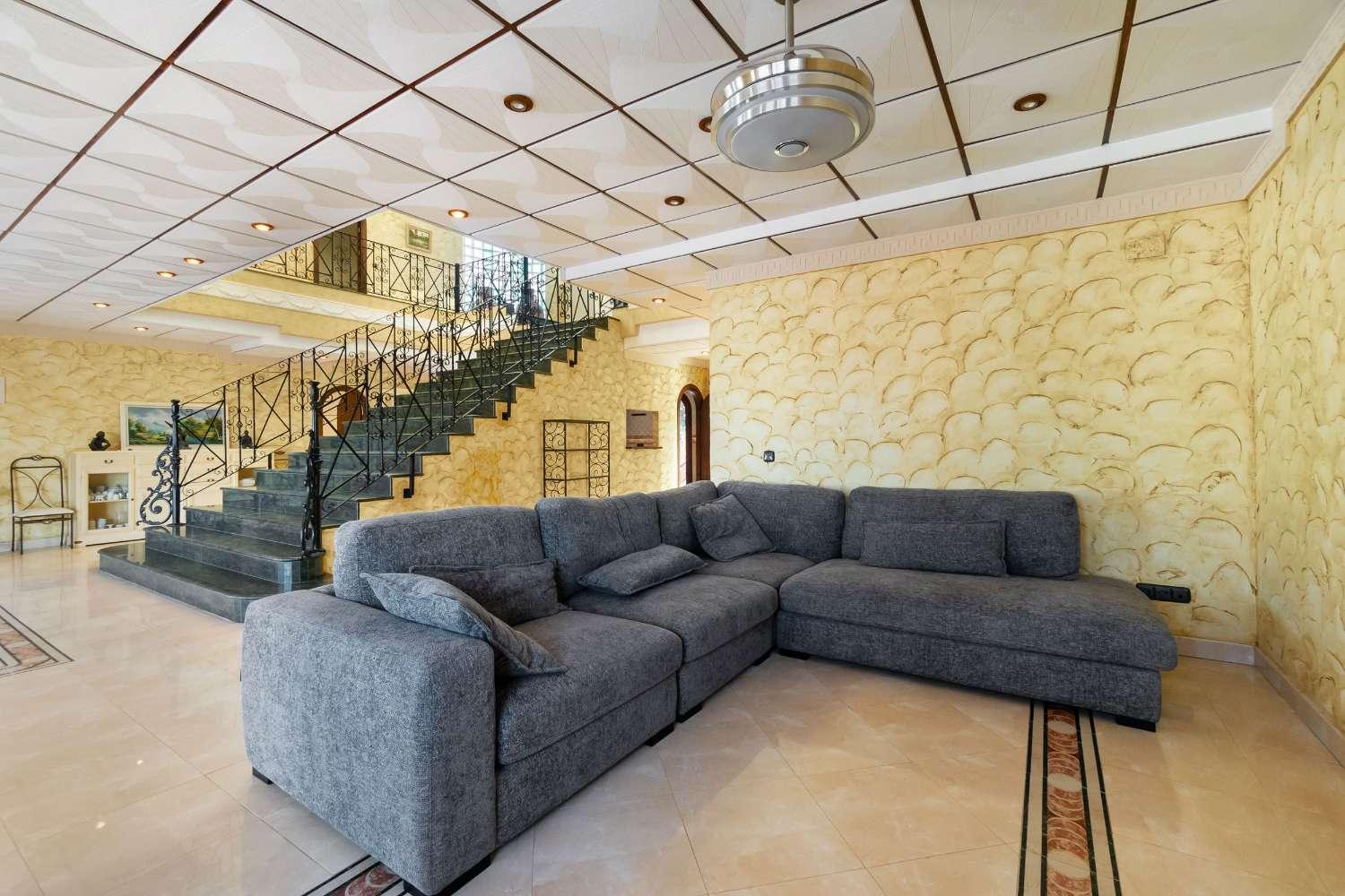 Villa en Venta en Orihuela