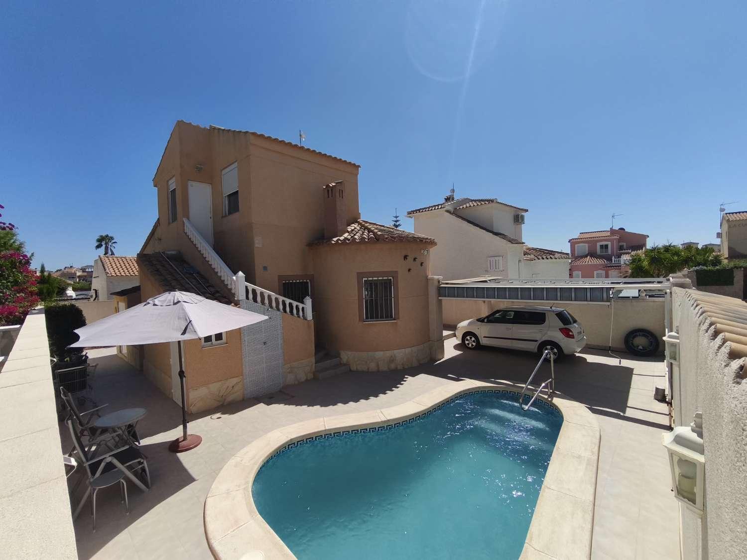 Chalet en Venta en Orihuela