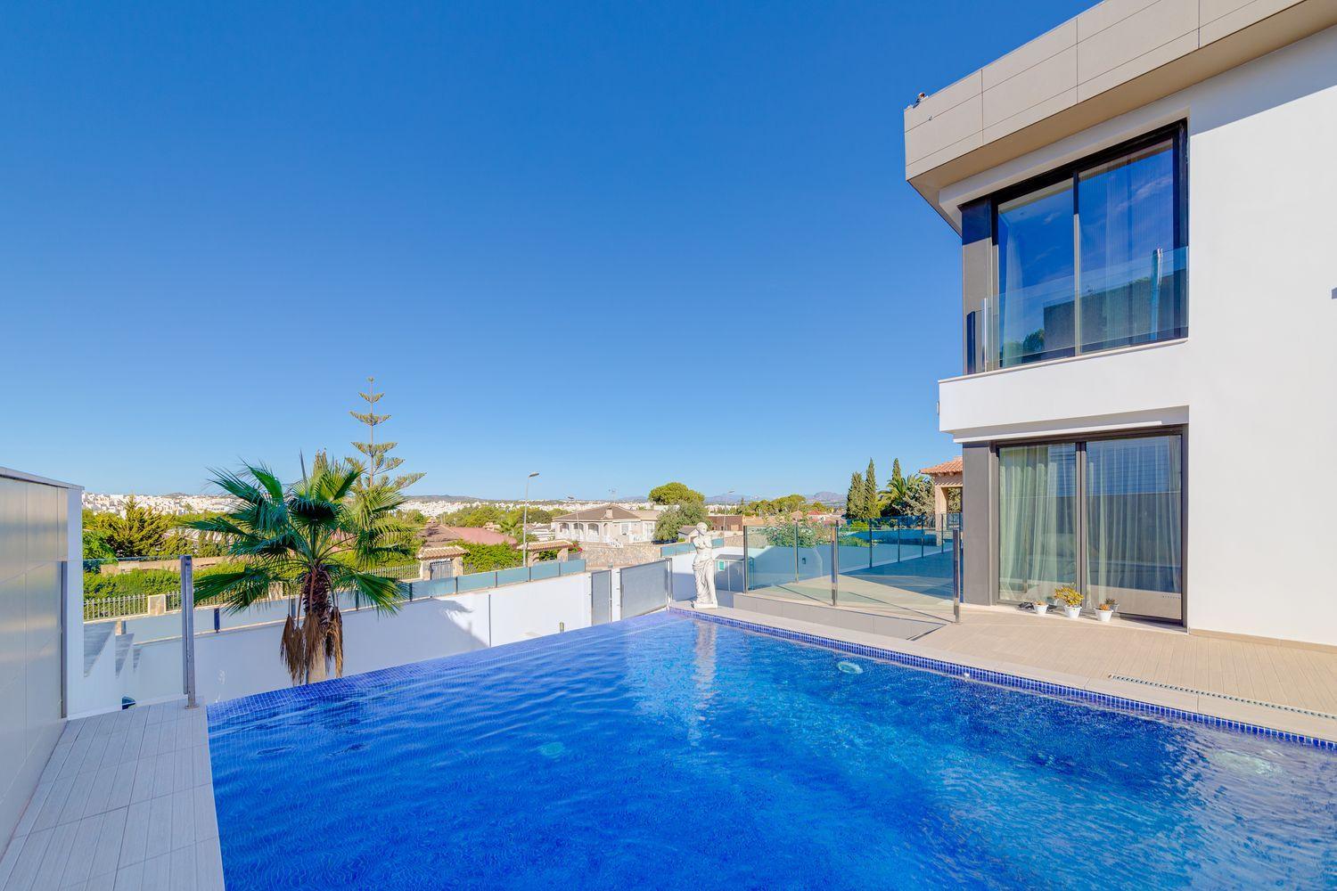 Villa en Venta en Torrevieja