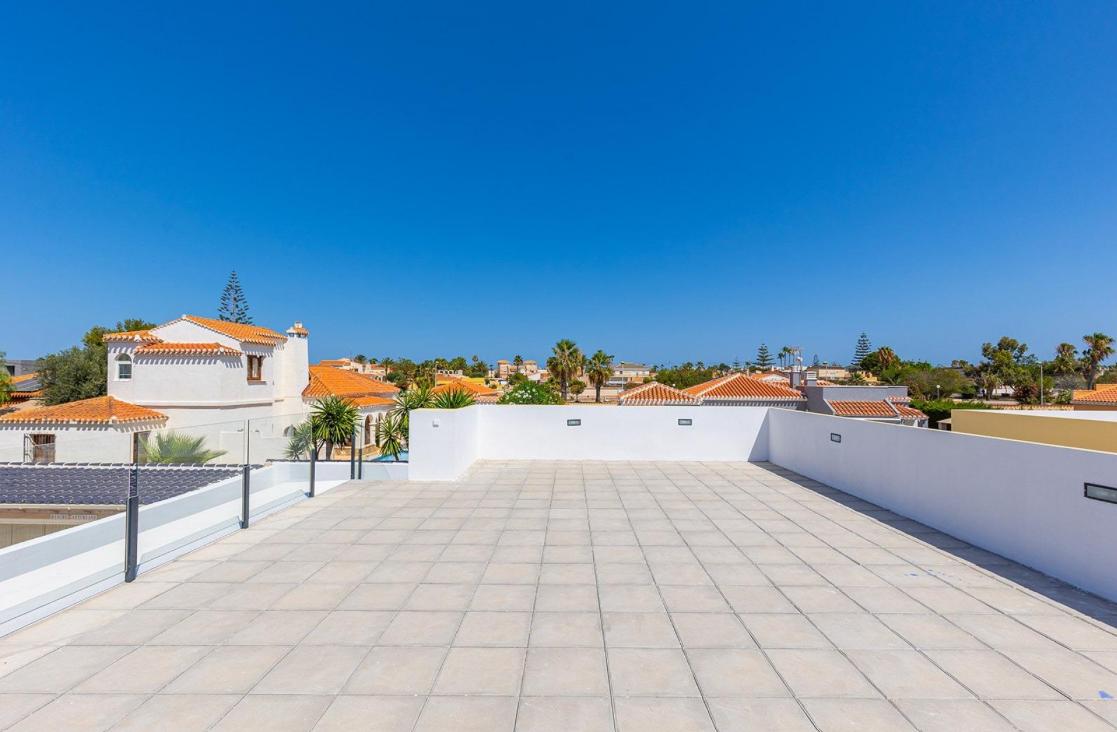 Chalet for Sale in Orihuela
