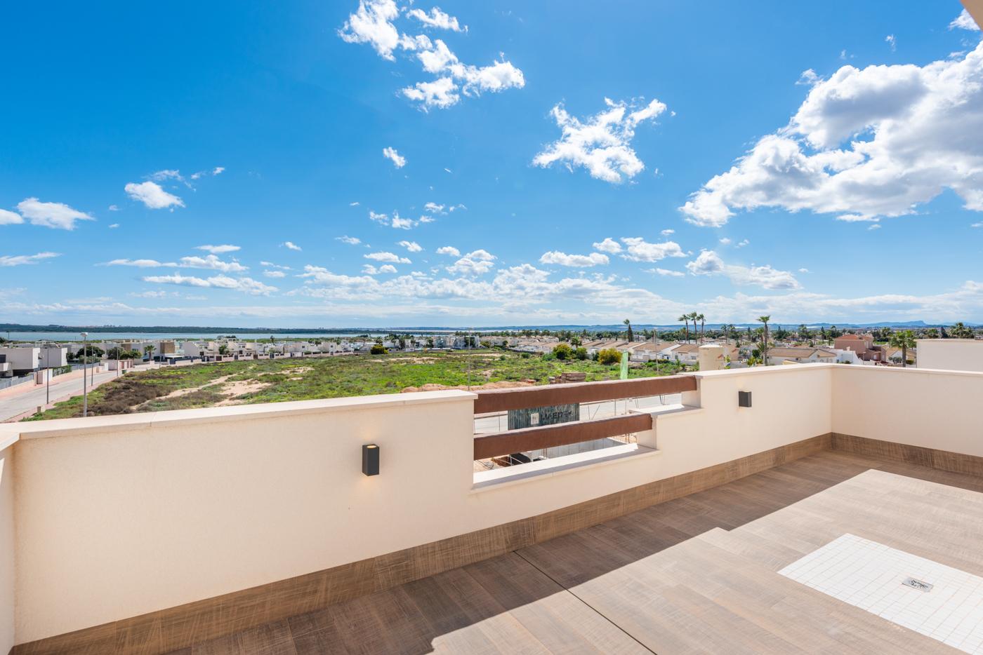 Chalet for Sale in Los Montesinos