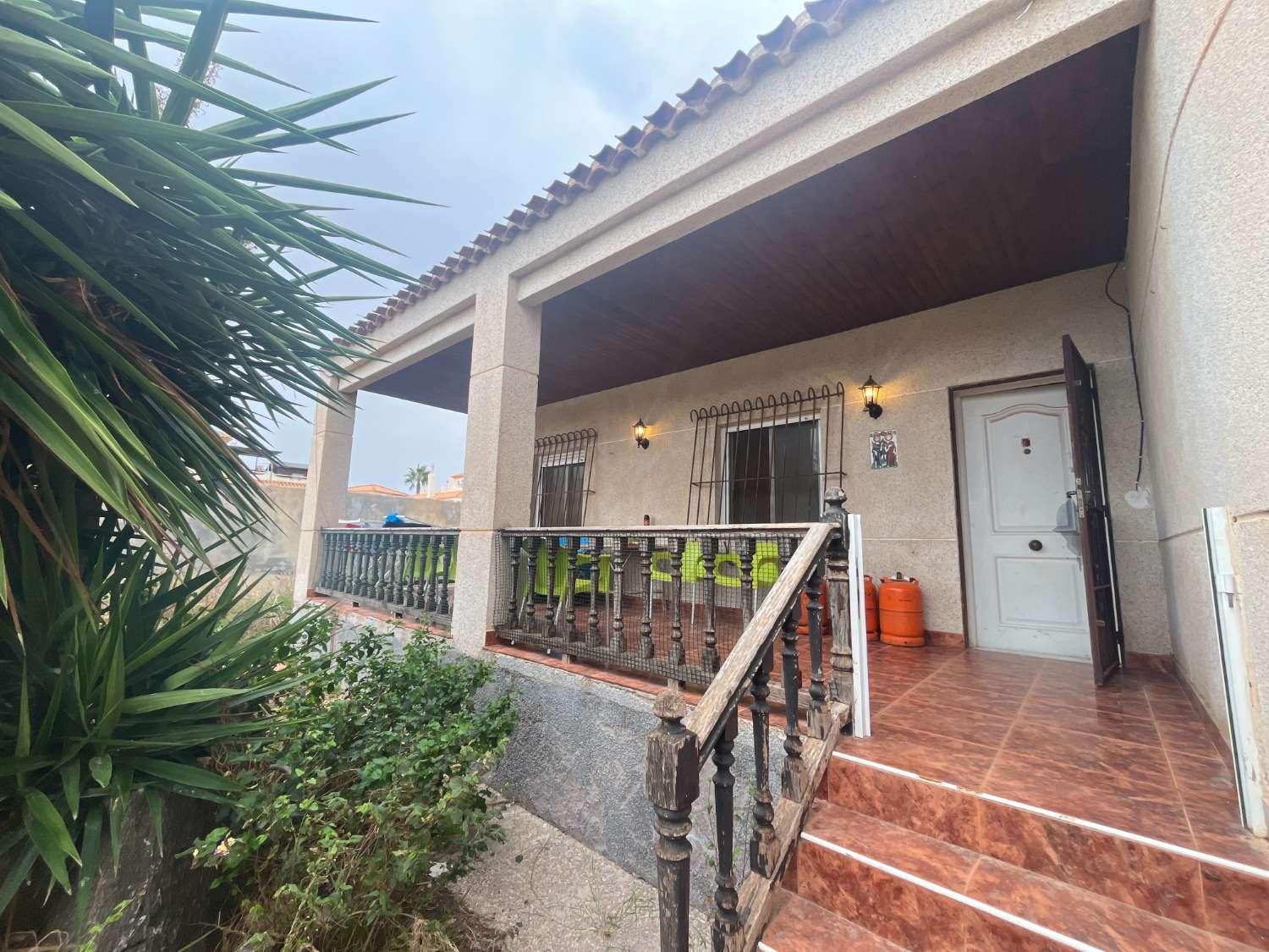 Chalet en Venta en Orihuela