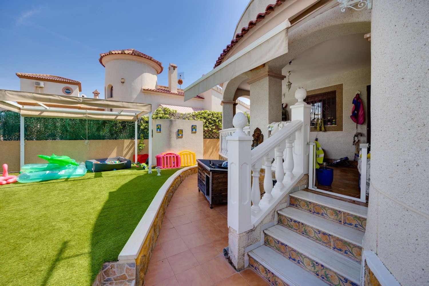 Chalet en Venta en San Fulgencio