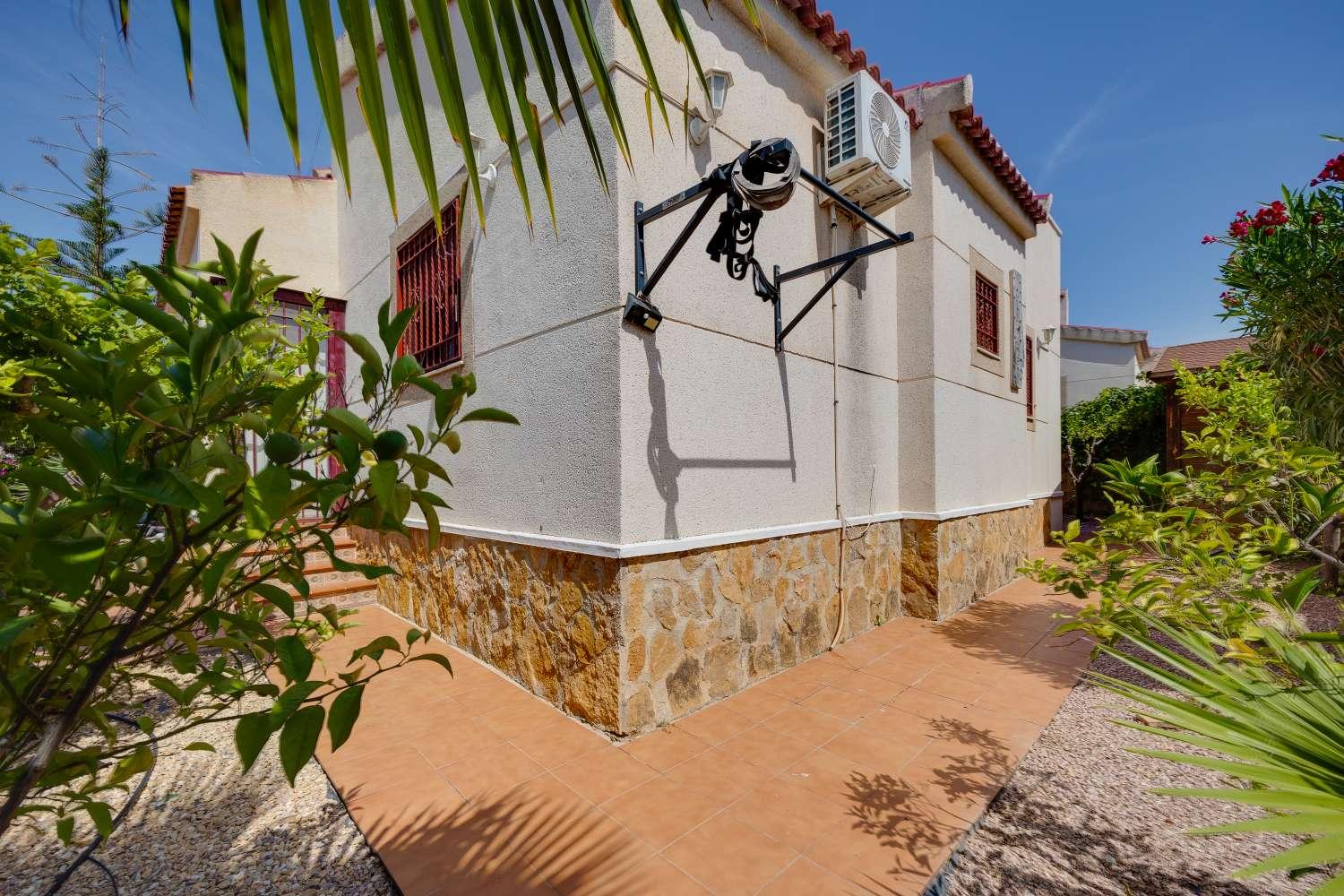 Chalet en Venta en San Fulgencio