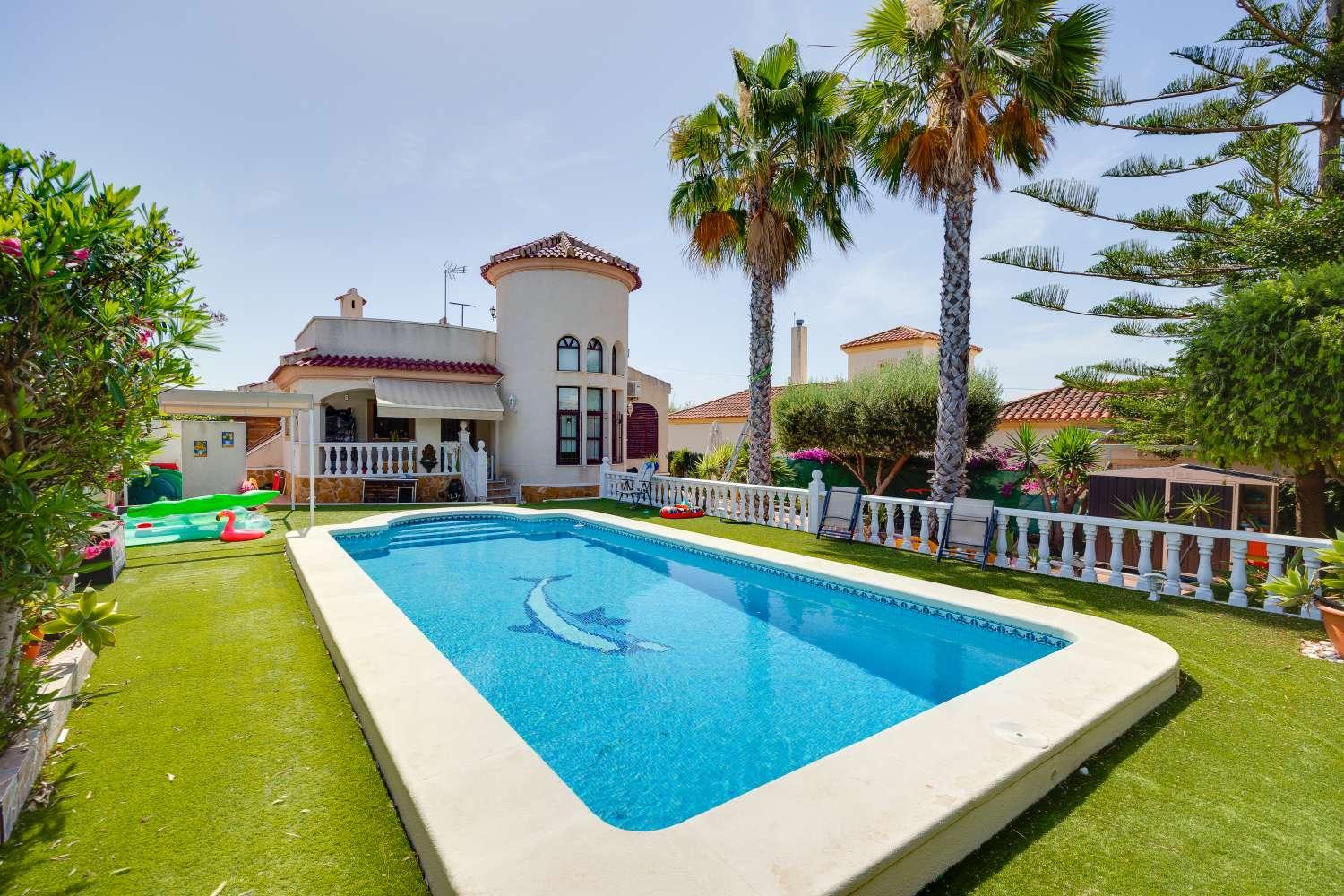 Chalet en Venta en San Fulgencio
