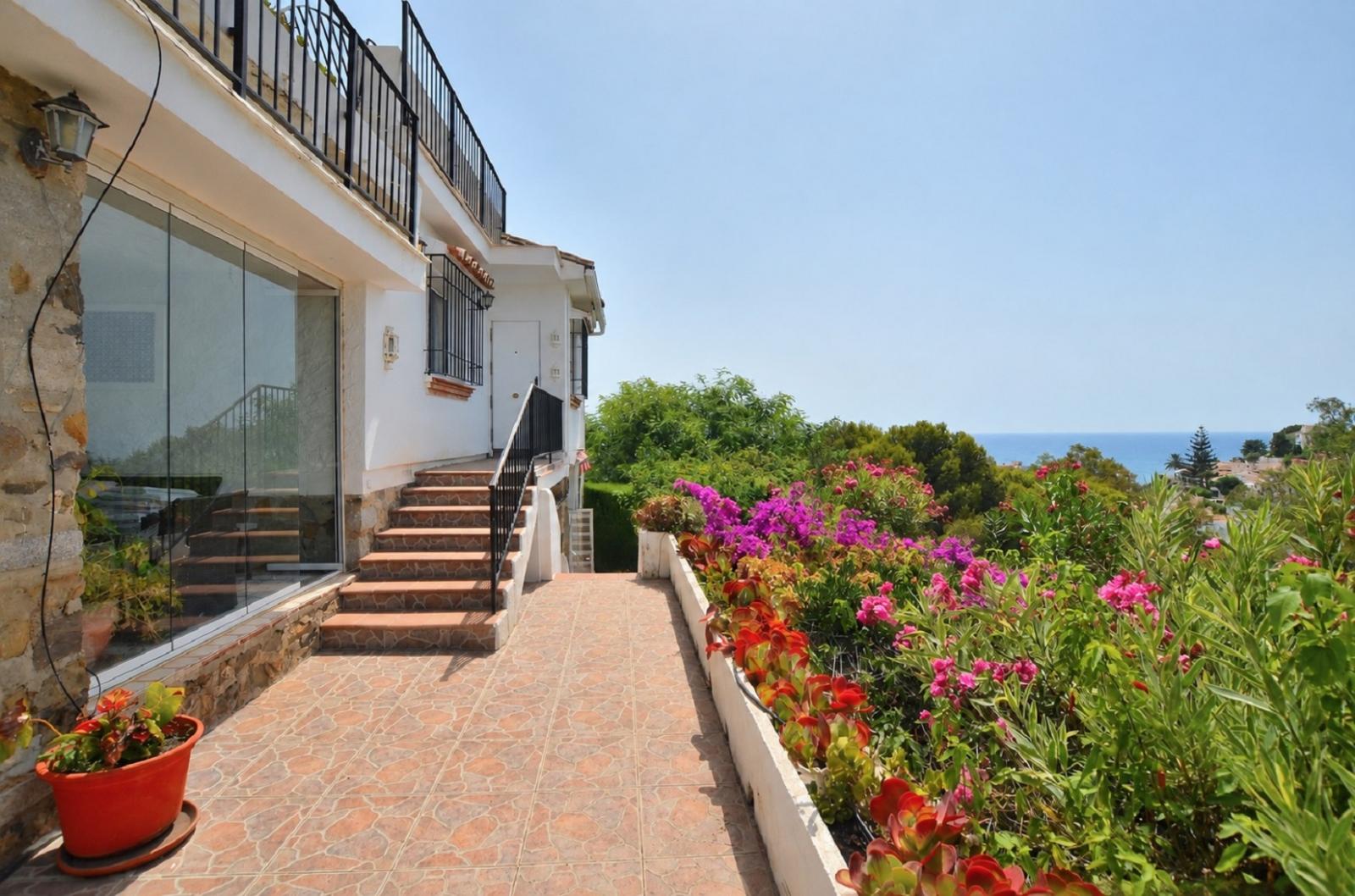 Villa for Sale in Benalmádena