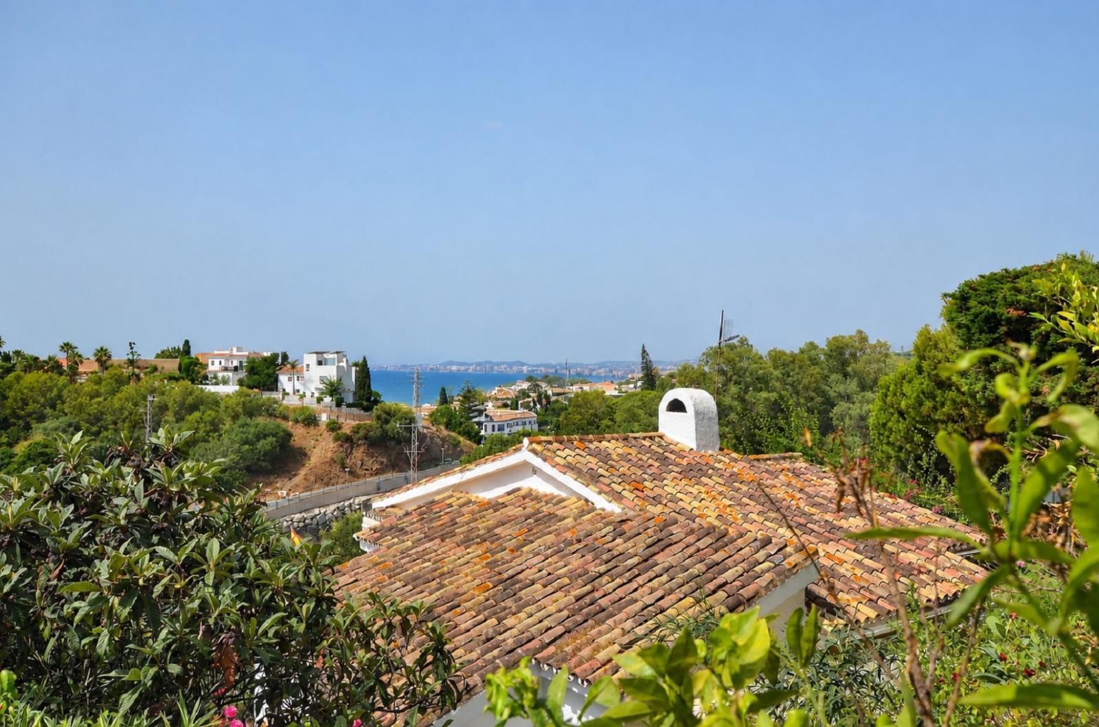 Villa for Sale in Benalmádena