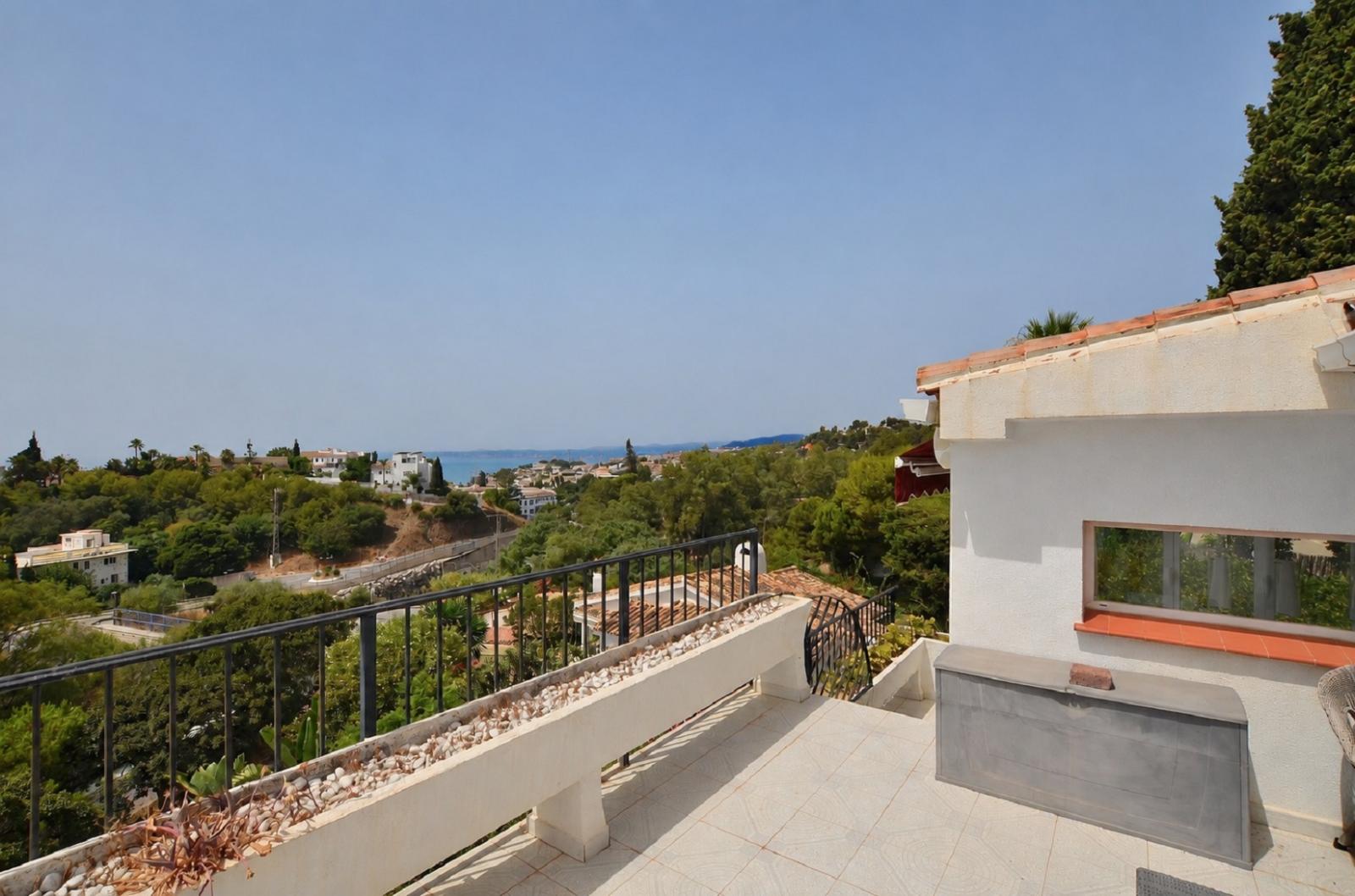 Villa for Sale in Benalmádena