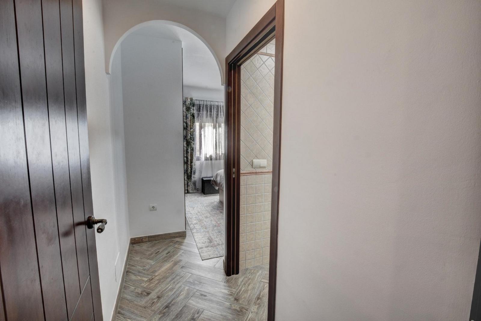 Villa for Sale in Benalmádena