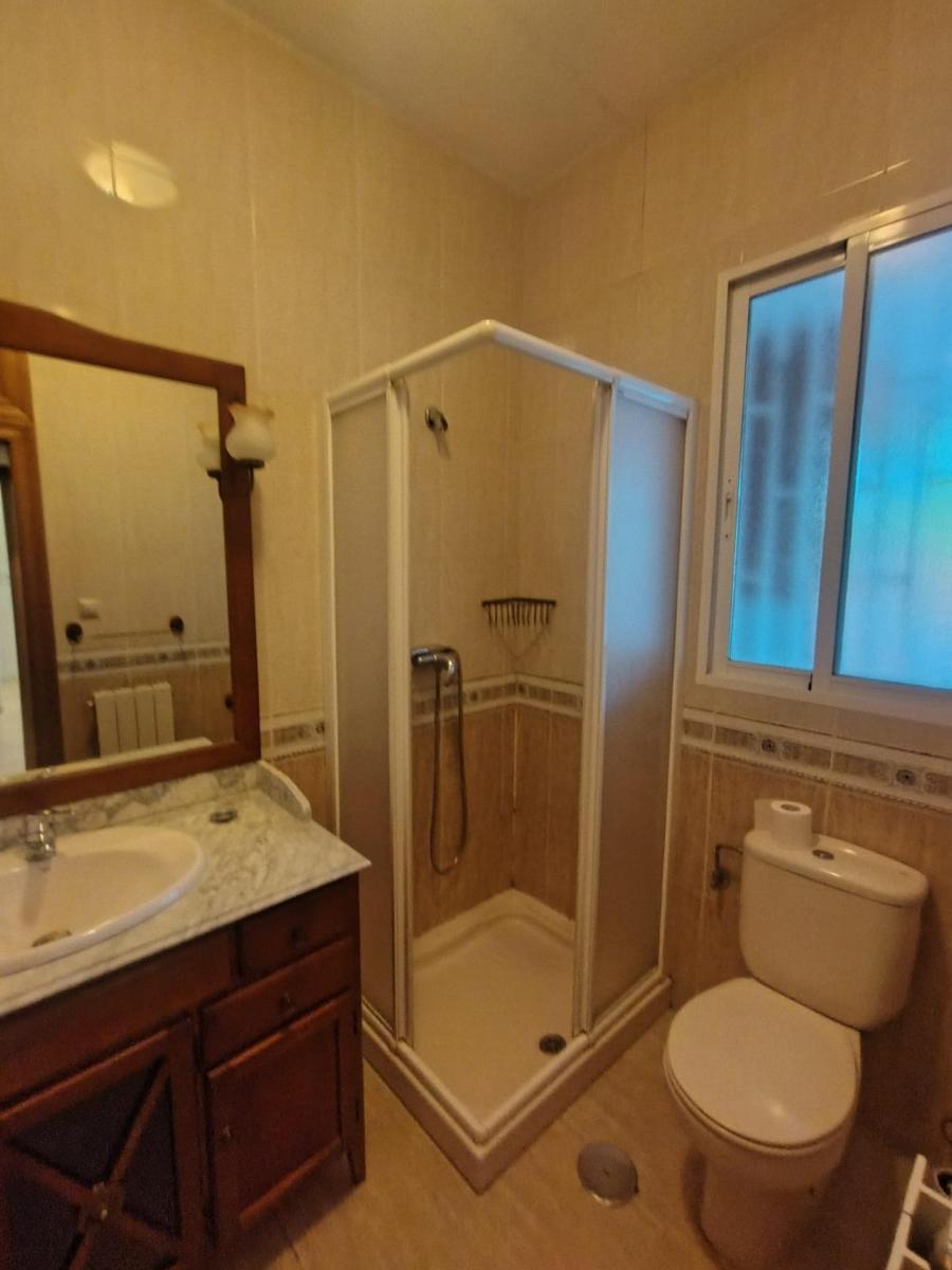 Chalet for Rent in Viana de Cega