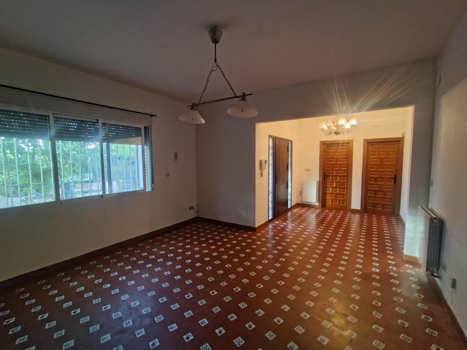 Chalet for Rent in Viana de Cega