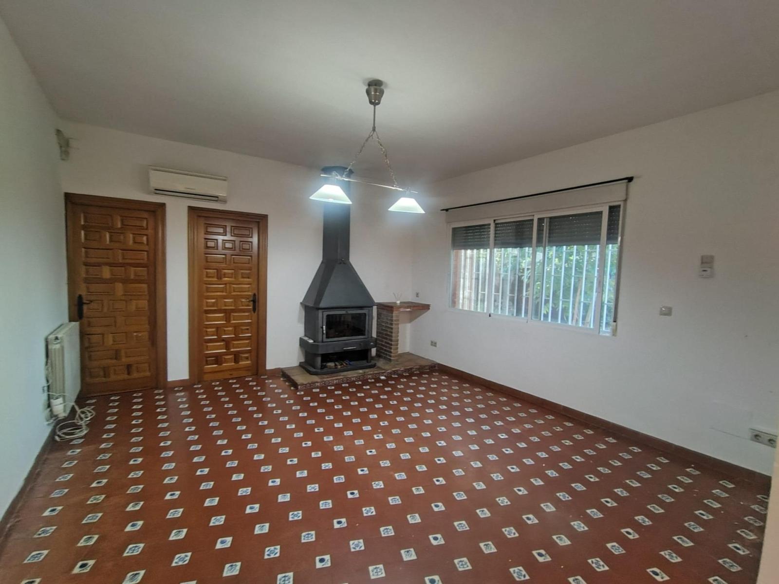 Chalet for Rent in Viana de Cega