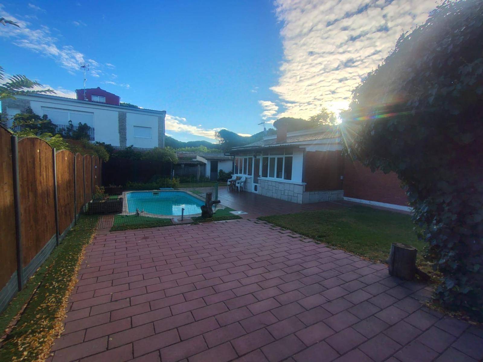 Chalet for Rent in Viana de Cega