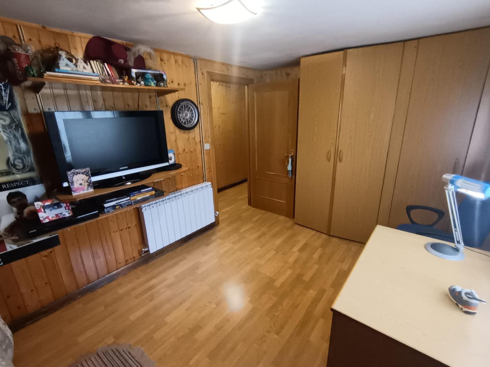 Chalet for Sale in Viana de Cega