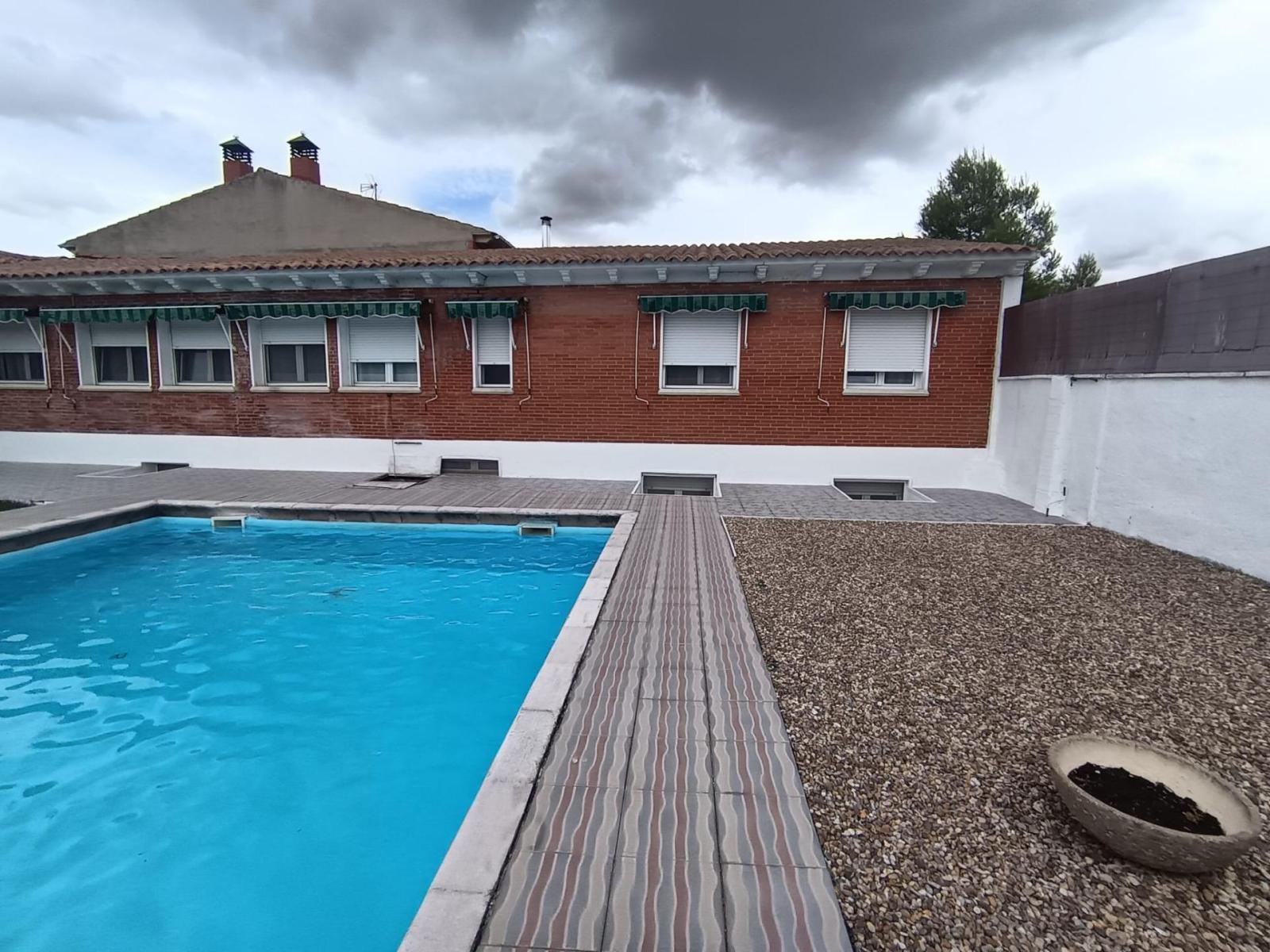 Chalet for Sale in Viana de Cega