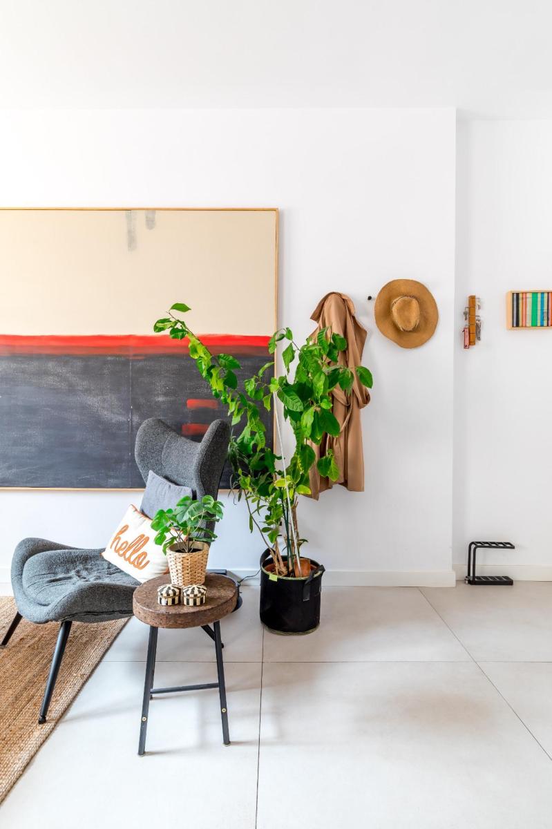 Flat for Sale in Madrid
