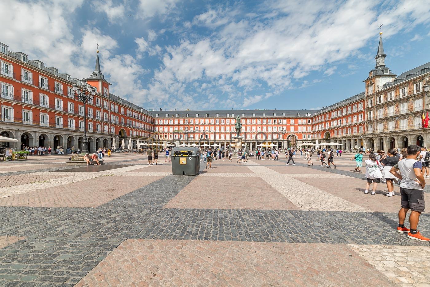 Flat for Sale in Madrid