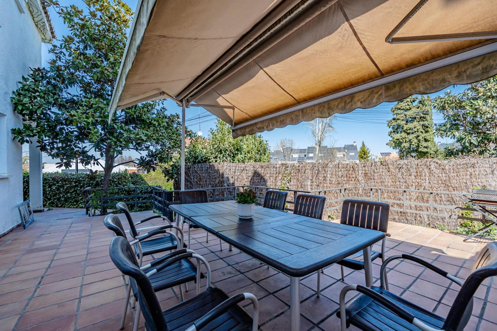 Semi-detached House for Sale in Pozuelo de Alarcón