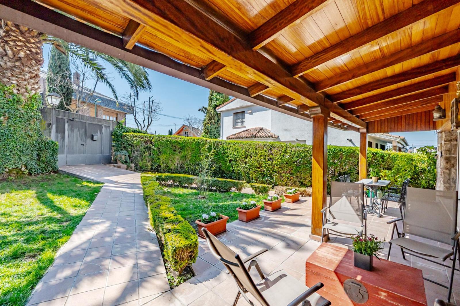 Semi-detached House for Sale in Pozuelo de Alarcón