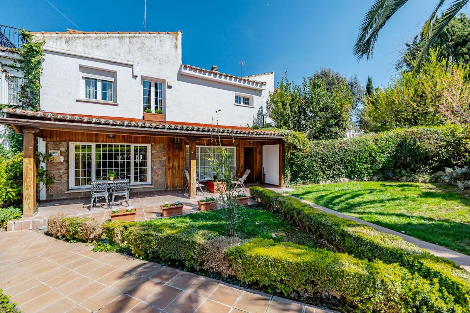 Semi-detached House for Sale in Pozuelo de Alarcón