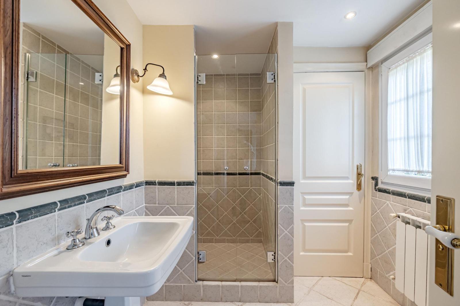 Semi-detached House for Sale in Pozuelo de Alarcón