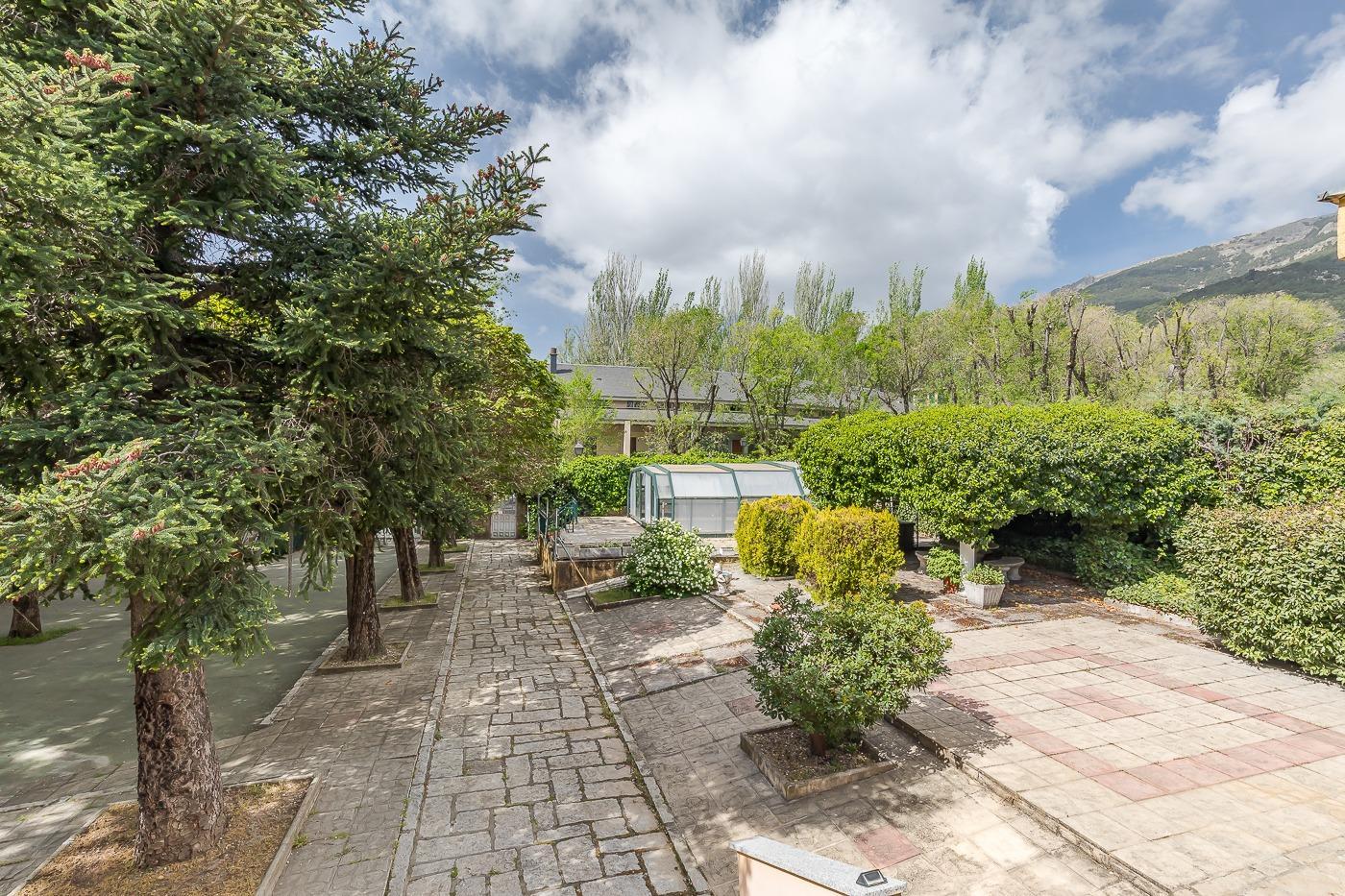 Chalet for Sale in San Lorenzo de El Escorial
